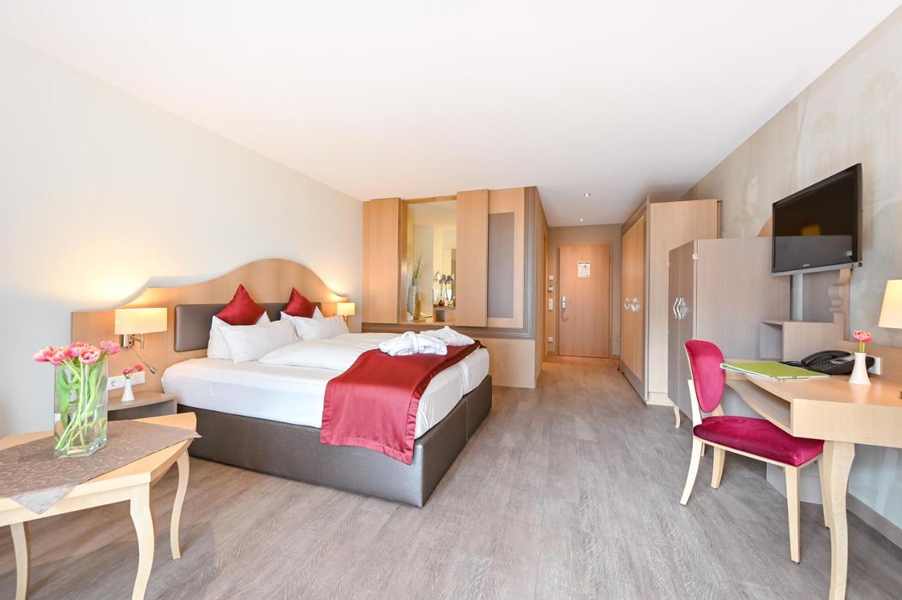Hotel Ludwig Und 4*
